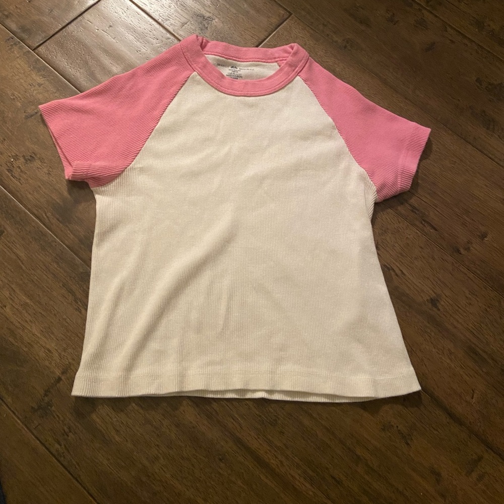 Brandy melville Bella crop top